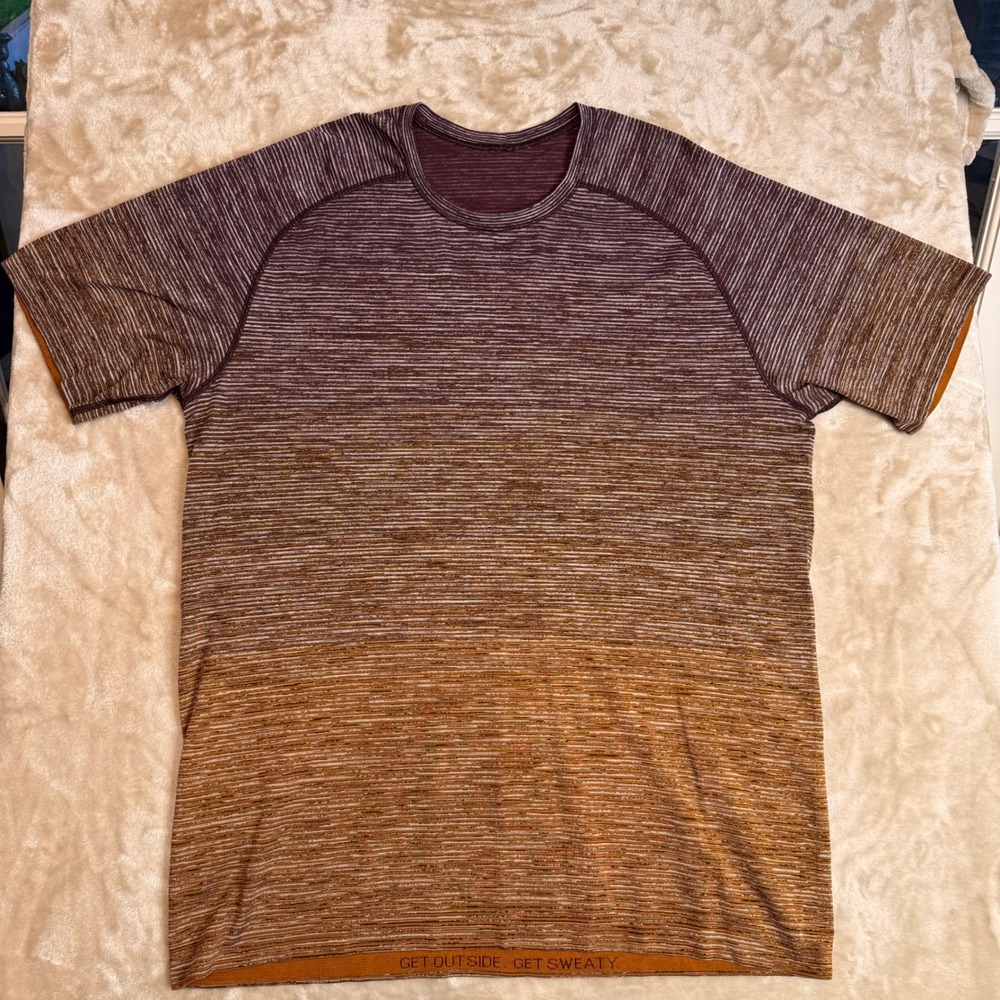 Lululemon Mens Metal Vent Tech Shrt Sleeve Shirt XL Ombre Burgundy Orange Stripe